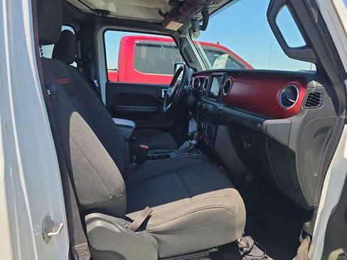 Used 2023 Jeep Wrangler Unlimited Rubicon AWD/4WD image 5