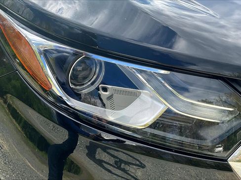 Used 2020 Chevrolet Equinox LT FWD image 28