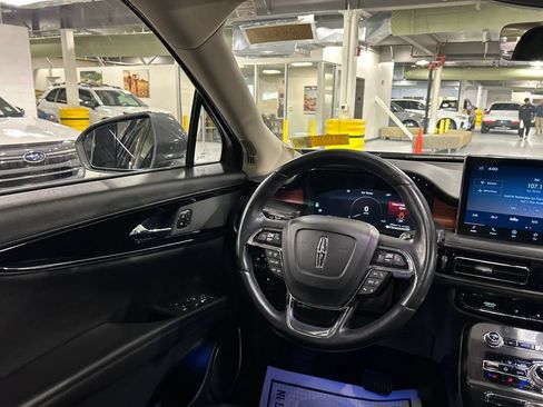 Certified 2022 Lincoln Nautilus Reserve AWD/4WD image 25