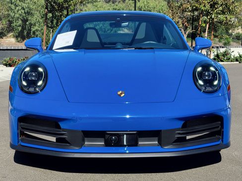 Certified 2025 Porsche 911 Carrera image 10