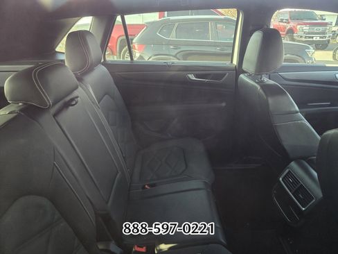 Used 2024 Volkswagen Atlas Cross Sport SE image 8