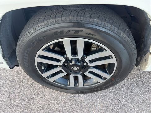 Used 2022 Toyota 4Runner Limited RWD image 14