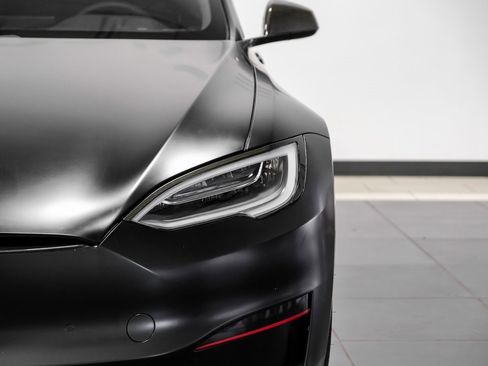 Used 2021 Tesla Model S Plaid image 43