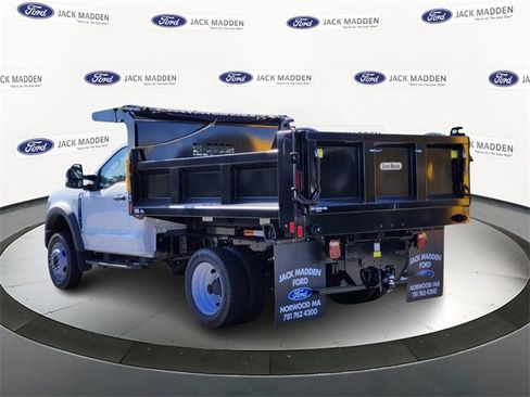 New 2025 Ford F550 XL image 3
