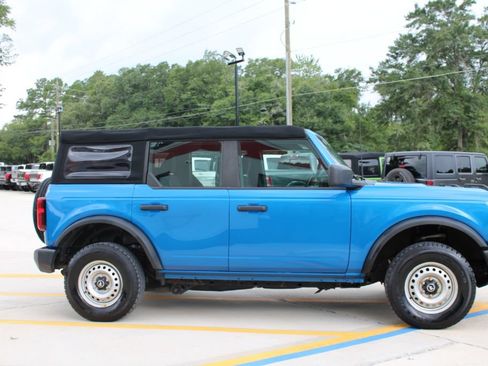 Used 2022 Ford Bronco 4-Door AWD/4WD image 2
