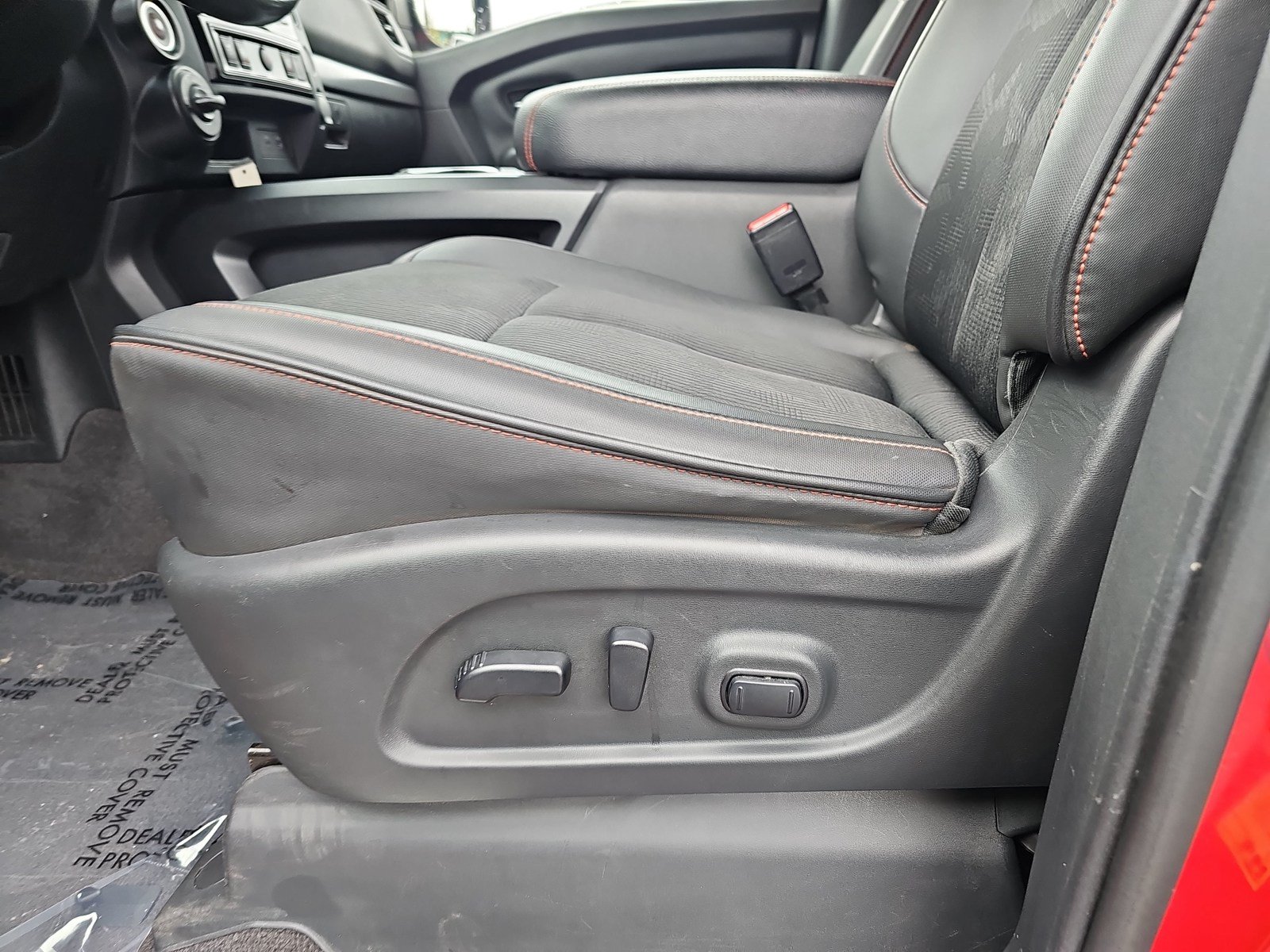 Used 2021 Nissan Titan PRO-4X w/ Off Road Protection Package AWD/4WD image 25
