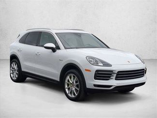 Used 2019 Porsche Cayenne E-Hybrid video 3