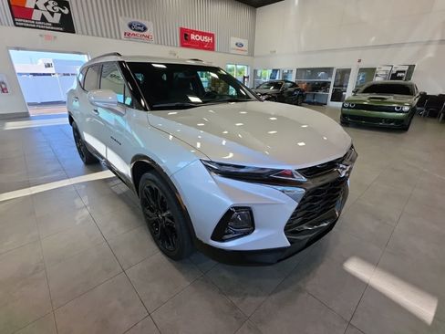 Used 2021 Chevrolet Blazer RS w/ Enhanced Convenience Package FWD image 4