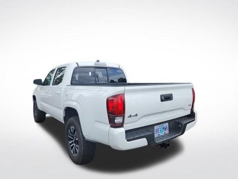 Used 2021 Toyota Tacoma SR AWD/4WD image 4