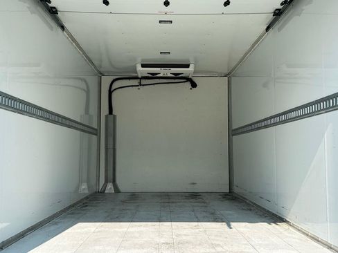 Used 2024 Chevrolet Express 3500 w/ Power Convenience Package RWD image 28