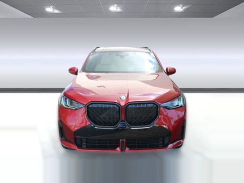 Used 2025 BMW X3 xDrive30i w/ Premium Package image 6