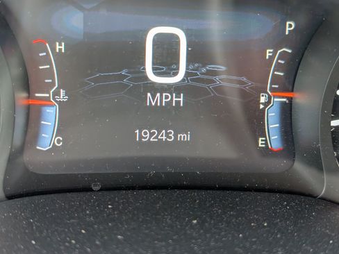 Used 2025 Jeep Compass Sport w/ Mopar Graphics Package AWD/4WD image 9