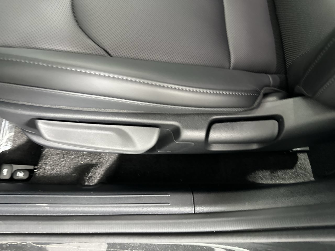 New 2026 Kia K4 GT-Line Turbo FWD image 4