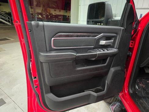 Used 2024 RAM 2500 Big Horn w/ Bed Utility Group image 16