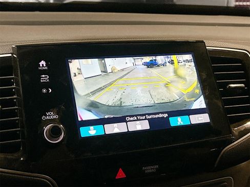 Used 2025 Honda Passport EX-L image 13