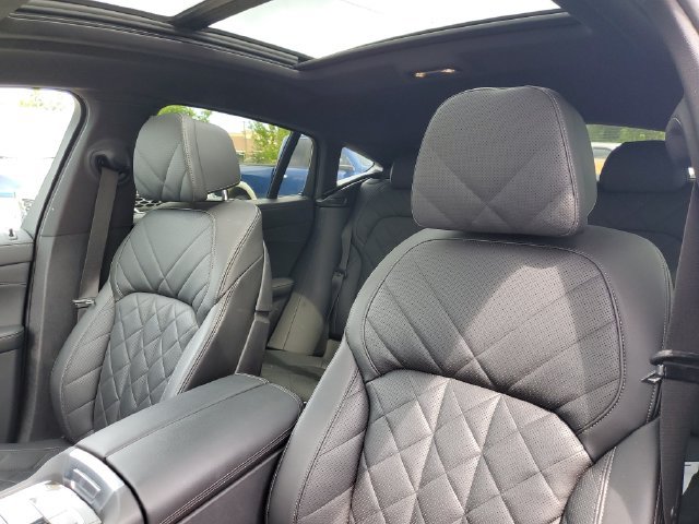 Used 2024 BMW X6 xDrive40i AWD/4WD image 17