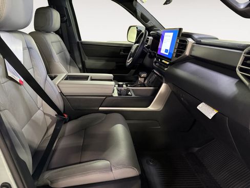 New 2025 Toyota Tundra Limited AWD/4WD image 18
