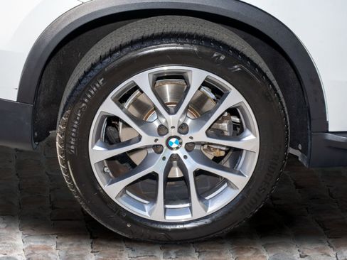 Used 2024 BMW X5 sDrive40i w/ Premium Package image 42