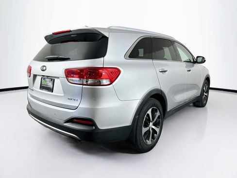 Used 2016 Kia Sorento EX w/ EX Premium Package FWD image 9