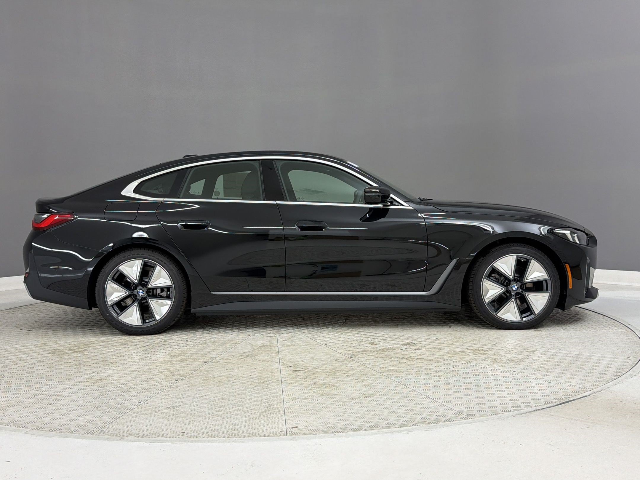 New 2026 BMW i4 eDrive40 w/ Premium Package RWD image 8
