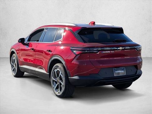 New 2026 Chevrolet Equinox EV LT image 9