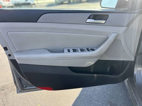 Used 2019 Hyundai Sonata SEL image 8