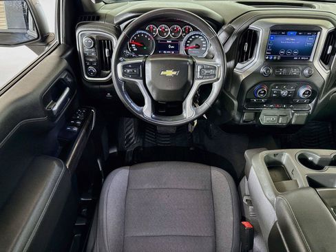 Used 2020 Chevrolet Silverado 1500 LT w/ Fleet Comfort Package AWD/4WD image 19