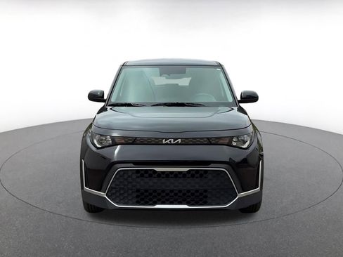 Used 2025 Kia Soul LX w/ LX Technology Package image 4