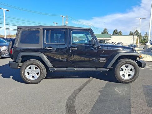 Used 2017 Jeep Wrangler Unlimited Sport w/ Quick Order Package 23S image 7