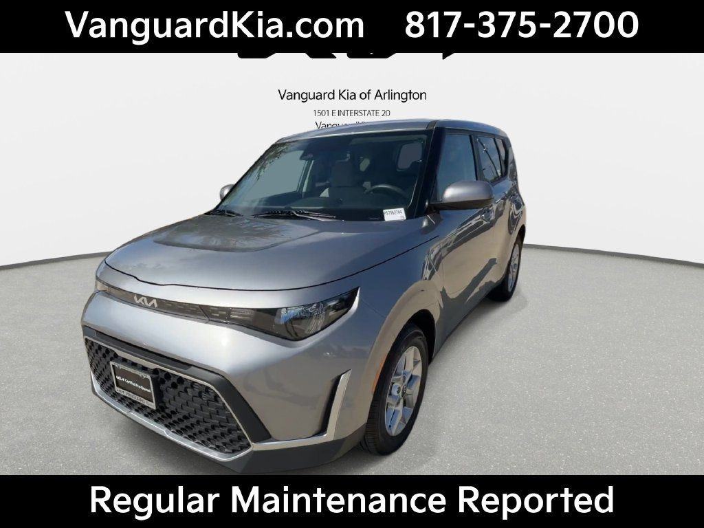 Certified 2025 Kia Soul LX w/ LX Technology Package FWD image 4