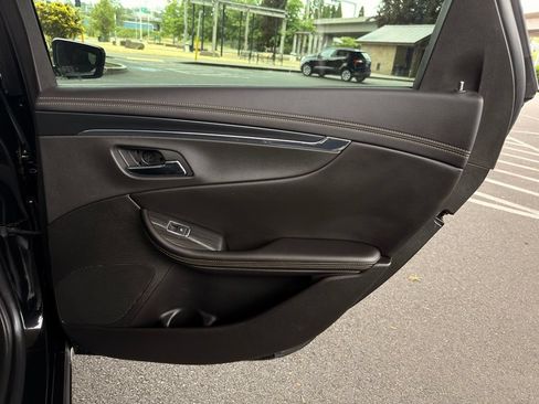 Used 2019 Chevrolet Impala Premier FWD image 29