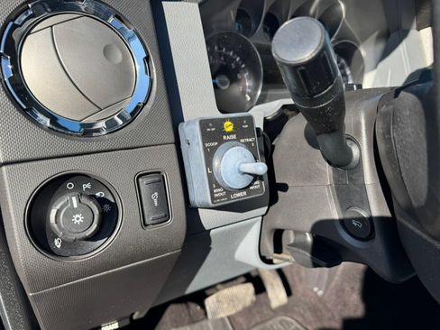 Used 2016 Ford F250 XLT w/ XLT Premium Package image 17