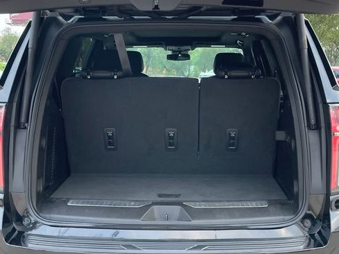 Used 2023 Chevrolet Tahoe Z71 w/ Luxury Package AWD/4WD image 24