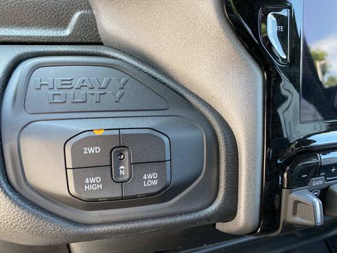 New 2026 RAM 2500 Tradesman AWD/4WD image 19