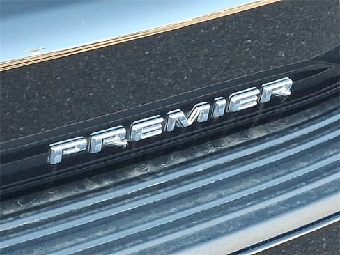 Used 2025 Chevrolet Suburban Premier w/ Sun And Tow Package image 28