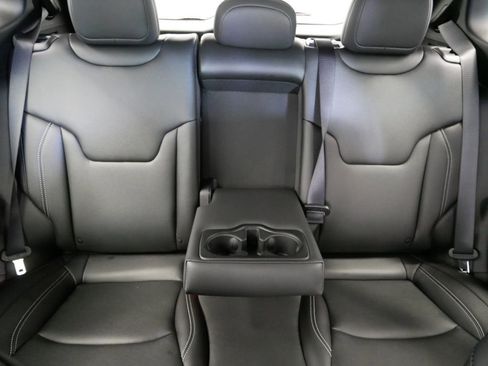 New 2025 Jeep Compass Limited image 17