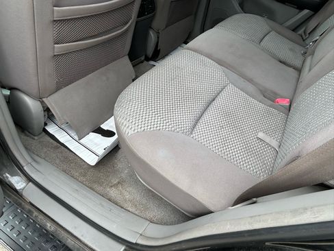 Used 2007 Toyota 4Runner SR5 AWD/4WD image 9