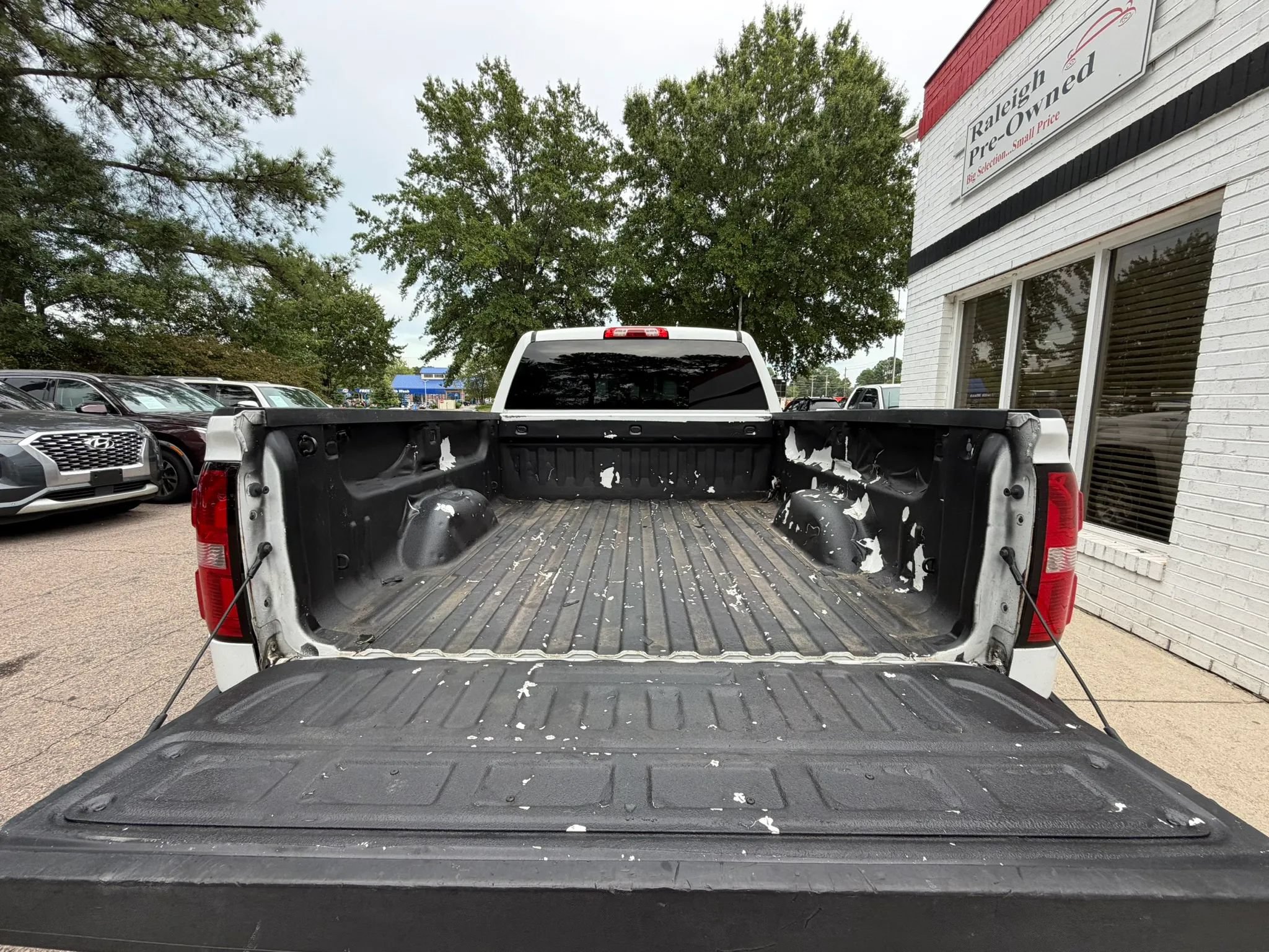 Used 2018 GMC Sierra 1500 SLE w/ SLE Value Package AWD/4WD image 13