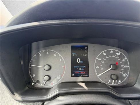 Used 2025 Toyota Corolla LE FWD image 14
