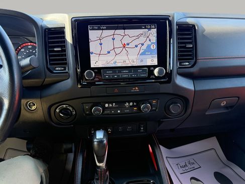 Used 2022 Nissan Frontier PRO-4X image 19