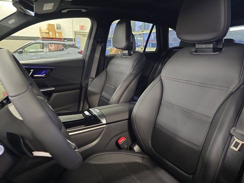 New 2026 Mercedes-Benz GLC 300 image 16