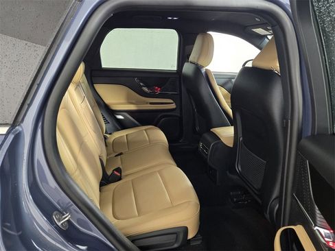 Used 2022 Lincoln Corsair Reserve image 12