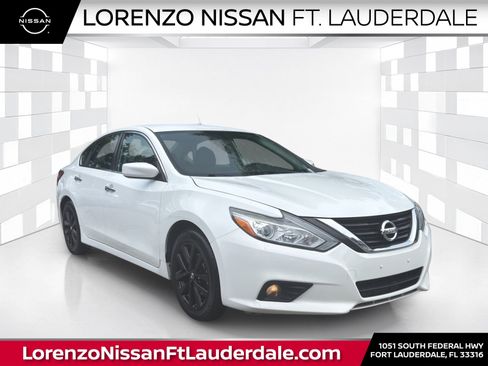 Used 2018 Nissan Altima 2.5 SV FWD image 1
