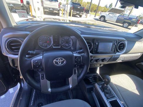 Used 2019 Toyota Tacoma SR5 image 11