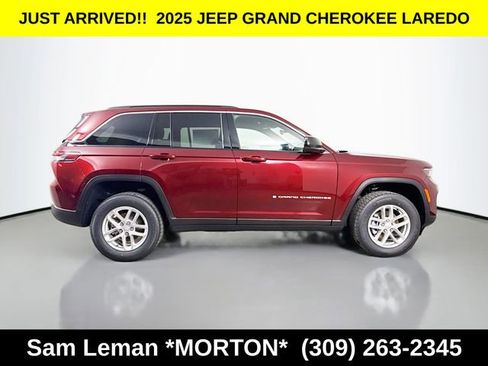 New 2025 Jeep Grand Cherokee Laredo w/ Luxury Tech Group I image 8
