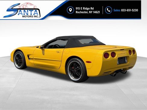 Used 2000 Chevrolet Corvette Convertible w/ Memory Pkg RWD image 12