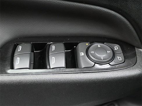 Used 2022 Chevrolet Equinox Premier image 13