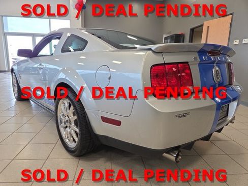 Used 2009 Ford Mustang Shelby GT500 RWD image 4