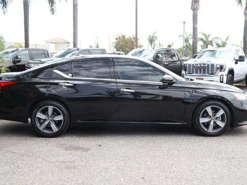 Used 2022 Nissan Altima 2.5 SL FWD image 10