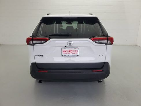 Used 2021 Toyota RAV4 XLE FWD image 6